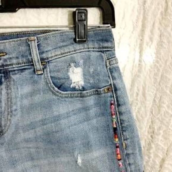 Old Navy "Boyfriend" Shorts Size 4 - Picture 6 of 10